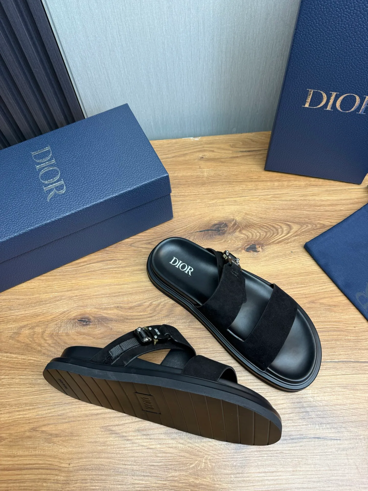 Men's shoes 300💰 Dior. Men's slippers🩴 Official website 1:1 production 38-45 size 45 46 🉑️Customized original material shipped✅